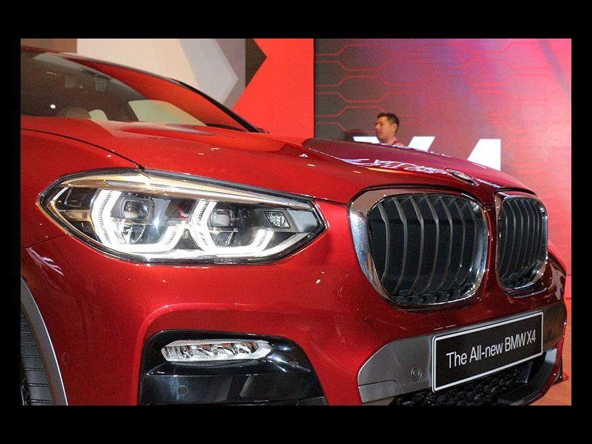 Sisi Dinamis dan Maskulin All-new BMW X4 18