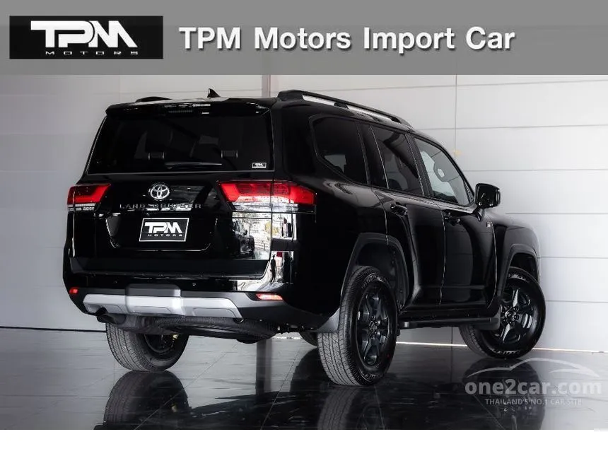 2026 Toyota LAND CRUISER GR Sport SUV