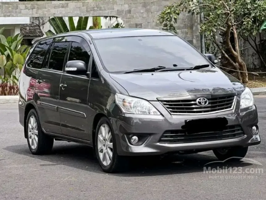 2011 Toyota Kijang Innova V MPV