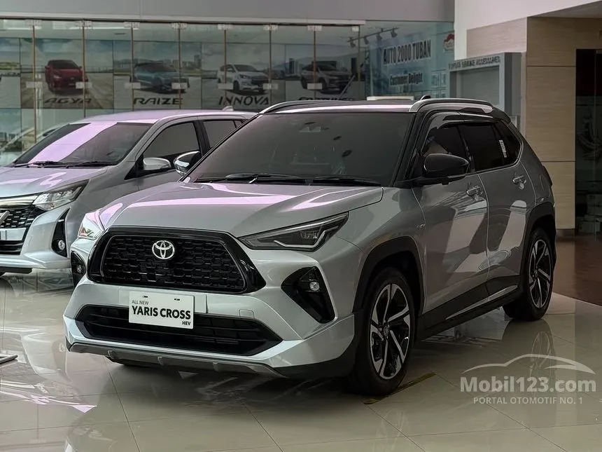 2026 Toyota Yaris Cross S HV with GR Parts Aero Pkg SUV