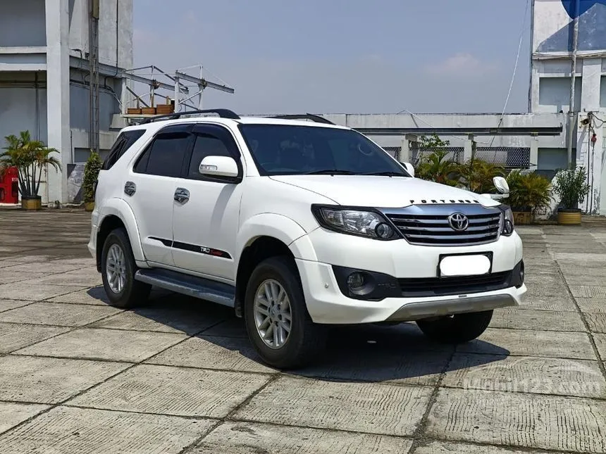 2013 Toyota Fortuner G Lux TRD 4X2 SUV