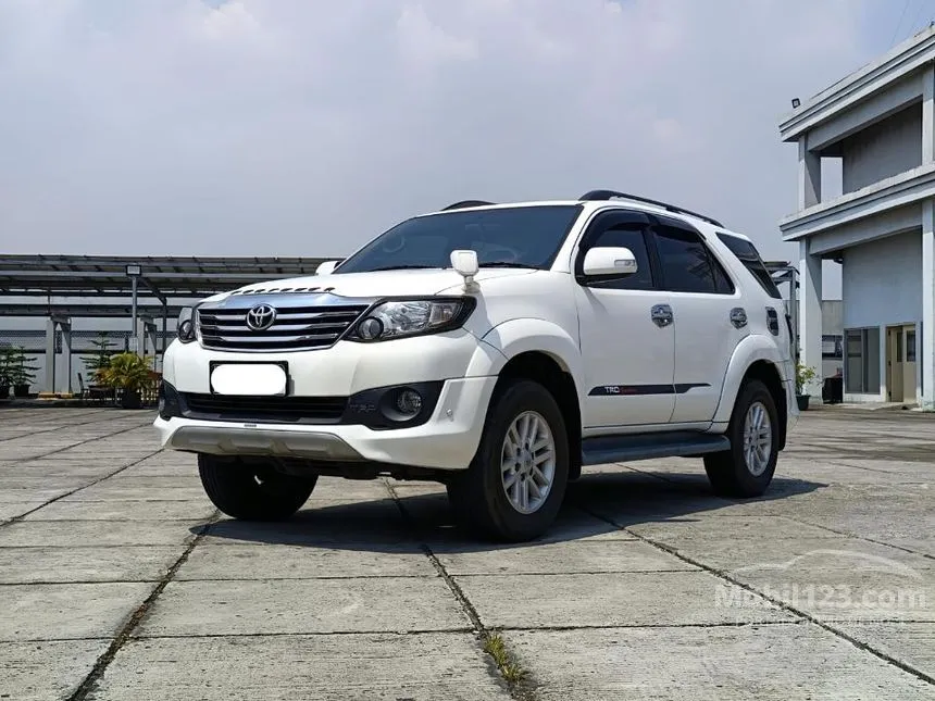 2013 Toyota Fortuner G Lux TRD 4X2 SUV