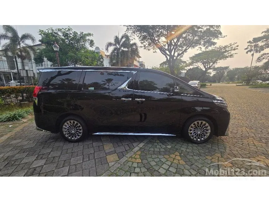 2021 Lexus LM 350 7 Seater MPV