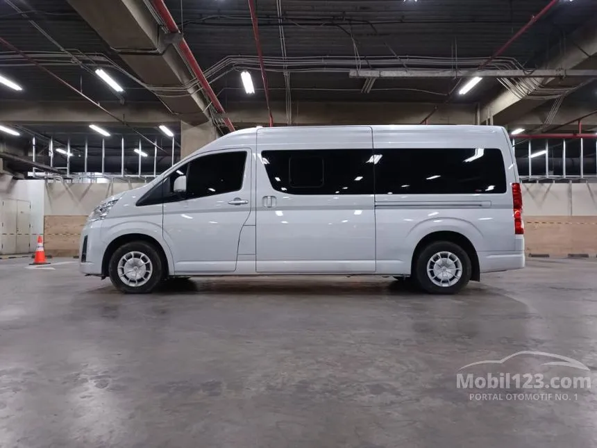 2023 Toyota Hiace Premio Van