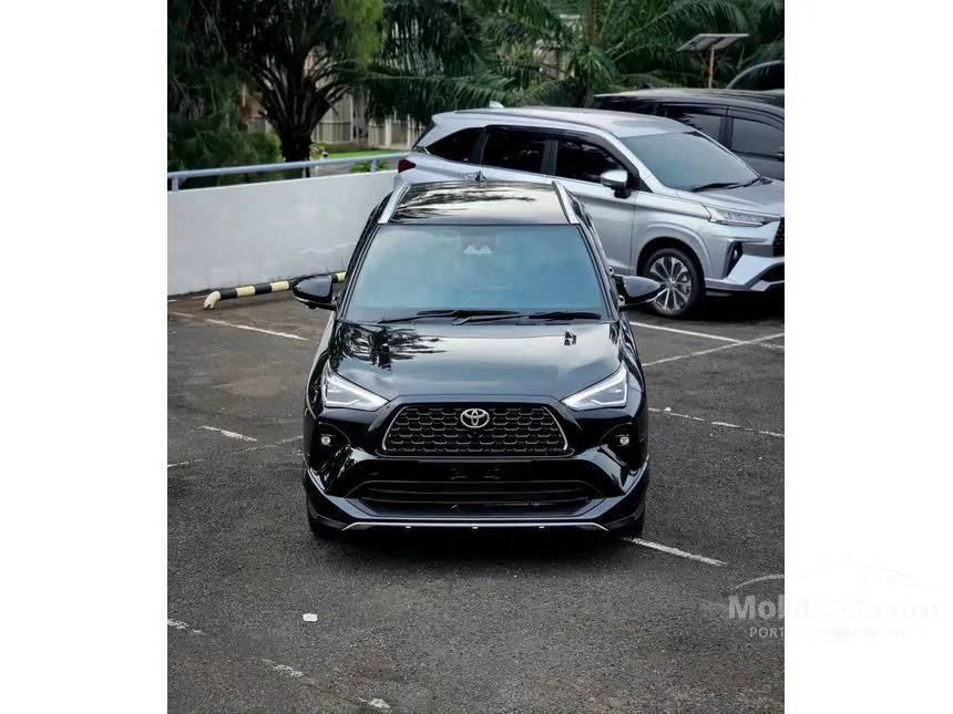 2026 Toyota Yaris Cross S HV with GR Parts Aero Pkg SUV