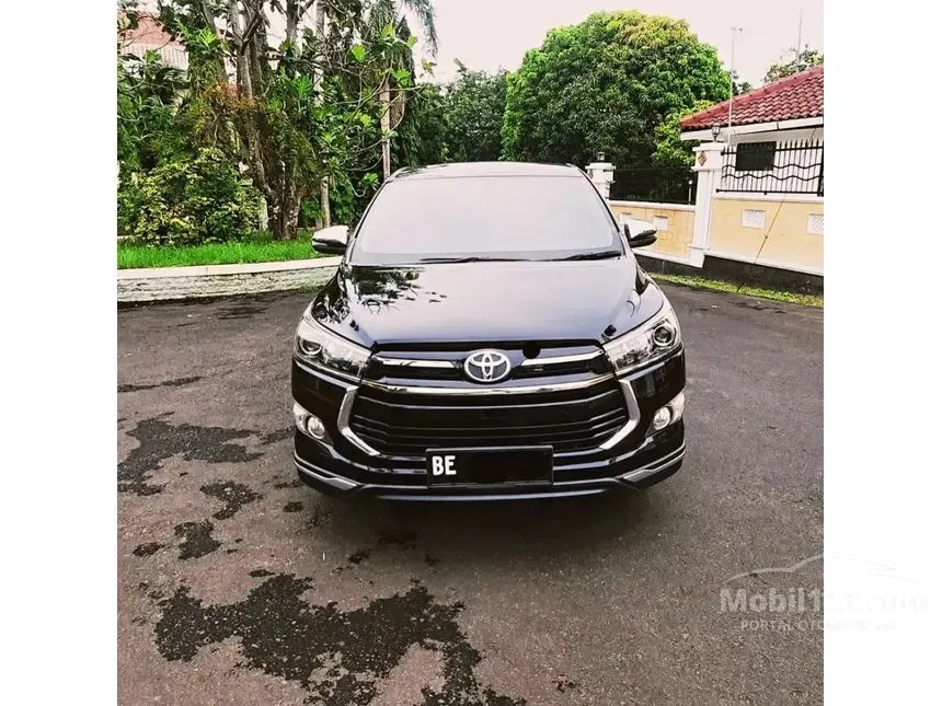 Jual Mobil Toyota Innova Venturer 2019 2.4 di Lampung Manual Wagon Hitam Rp 399.900.000