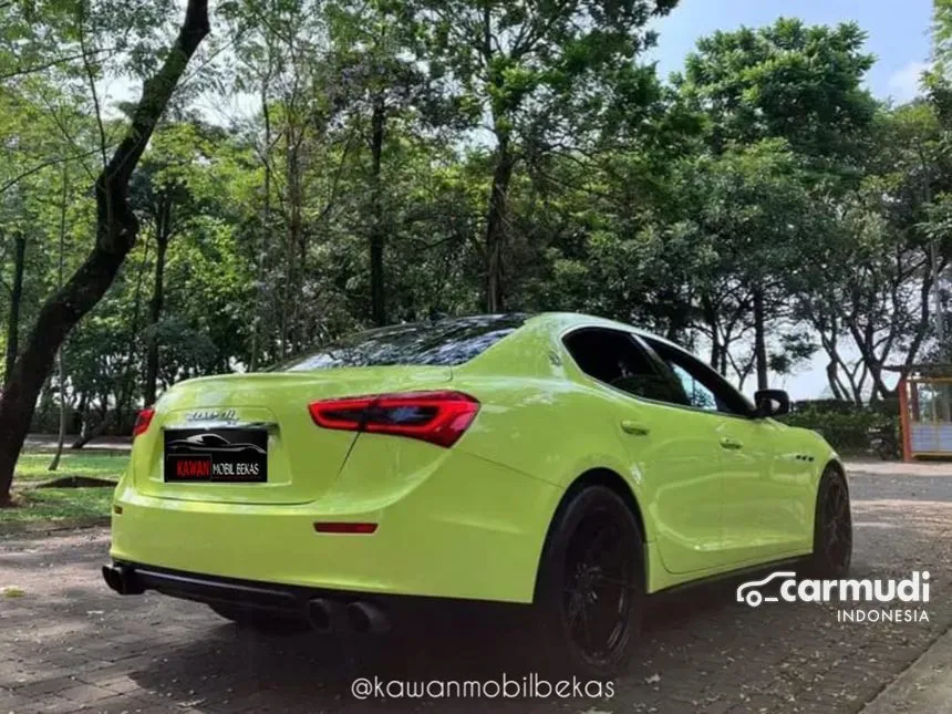 2014 Maserati Ghibli Sedan