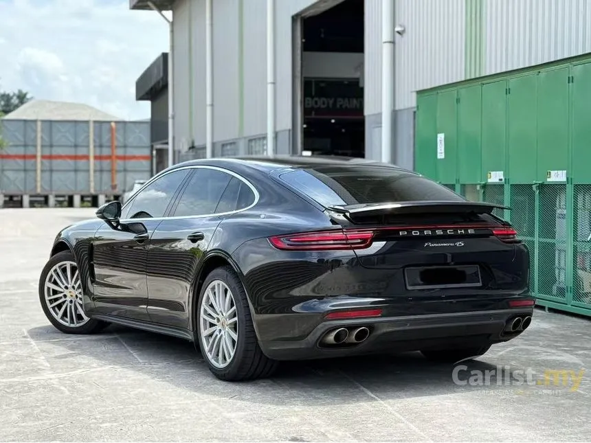 2017 Porsche Panamera 4S Hatchback