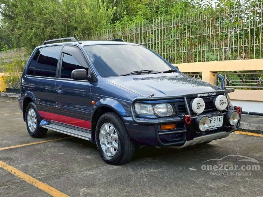 2001 Mitsubishi RVR Wagon