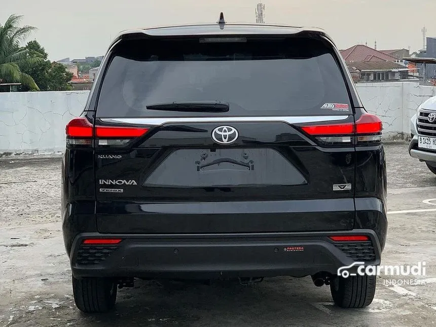 2024 Toyota Kijang Innova Zenix V Wagon