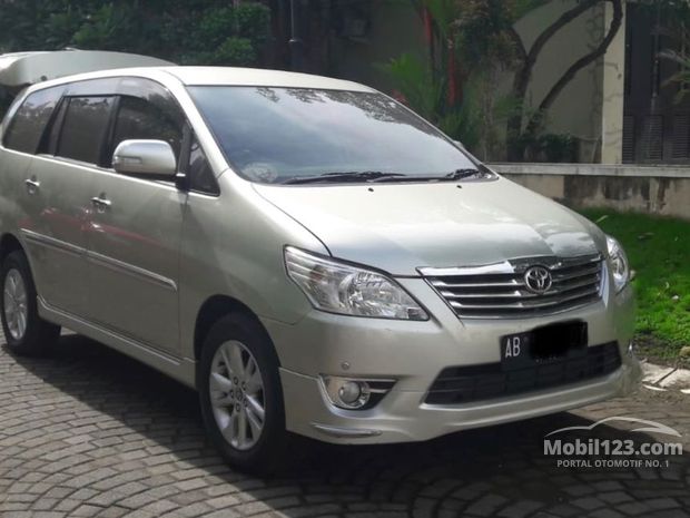 Toyota Kijang Innova Mobil bekas dijual di Yogyakarta 