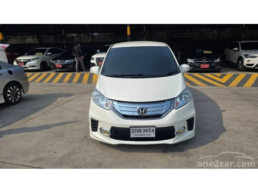 2013 Honda FREED EL Wagon