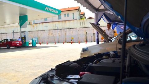 Proton Offers Free 30-Point Safety Inspections At Selected Petronas Stations This Chinese New Year