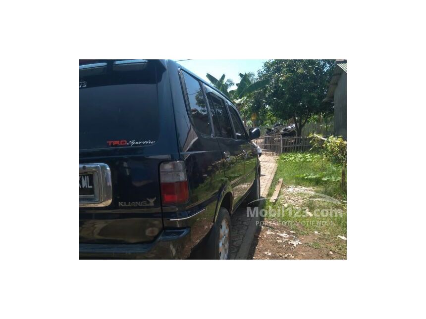 Jual Mobil  Toyota  Kijang 2001 LGX  1 8 di Jawa Barat Manual 