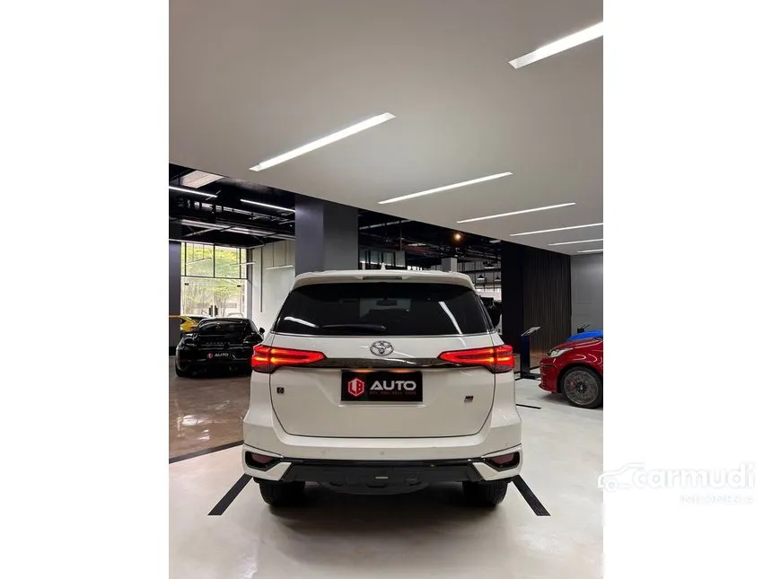 2022 Toyota Fortuner GR Sport 4X2 SUV