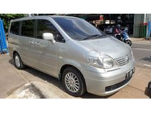 2010 Nissan Serena (kredit dibantu)