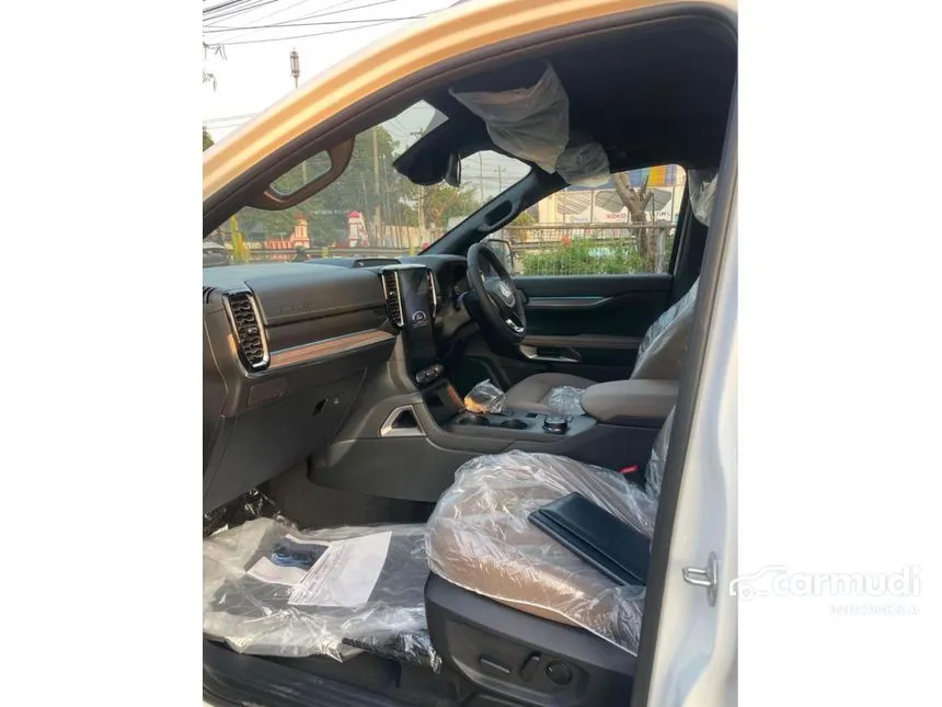 2025 Ford Everest Titanium SUV