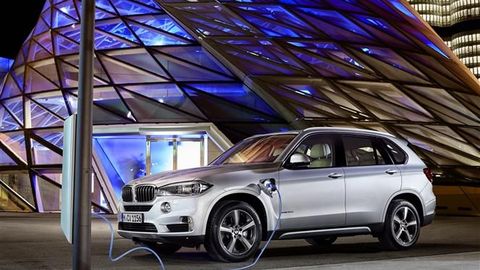 BMW Introduces Two Motor Plug-in Hybrid Concept In Vienna