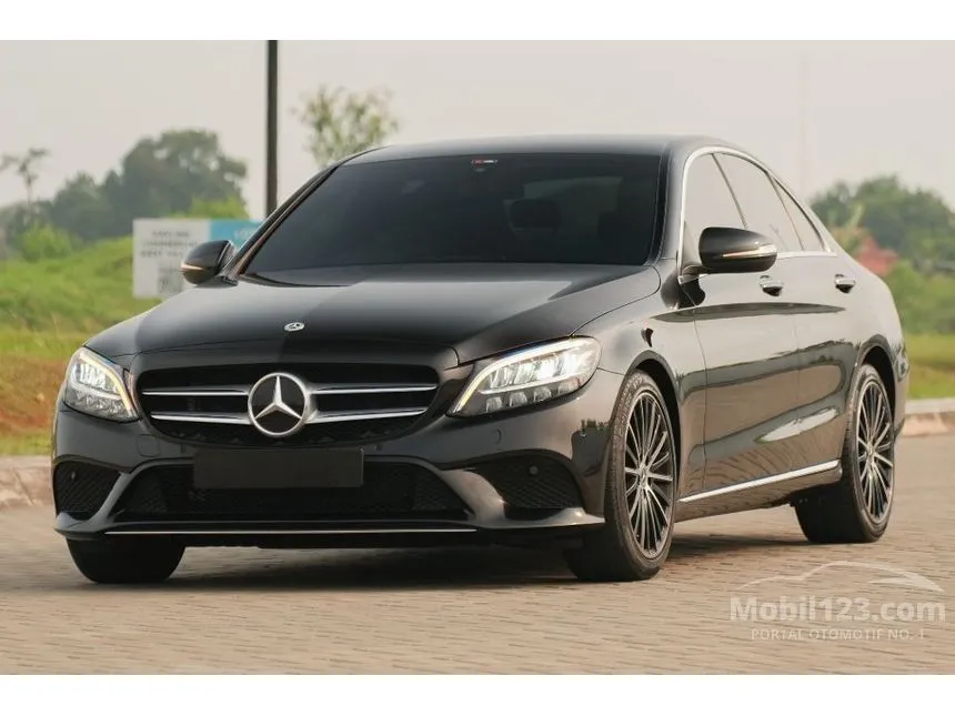 2019 Mercedes-Benz C200 EQ Boost Avantgarde Line Sedan
