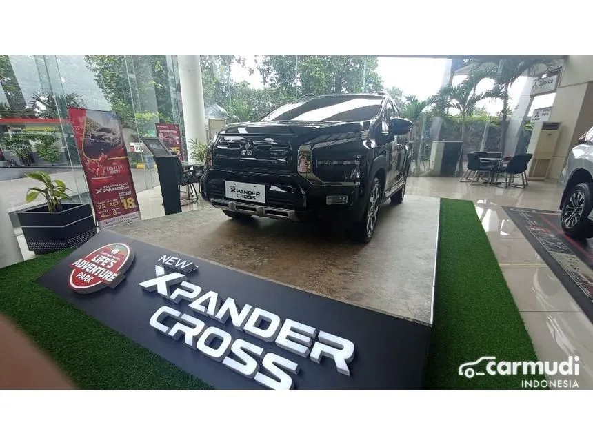 Jual Mobil Mitsubishi Xpander 2022 CROSS 1.5 di Jawa Tengah Automatic Wagon Hitam Rp 326.680.000
