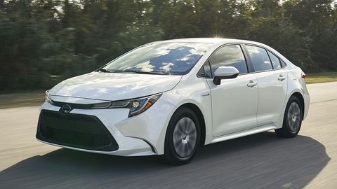 LA 2018: All-New Toyota Corolla Hybrid Unveiled For US Market