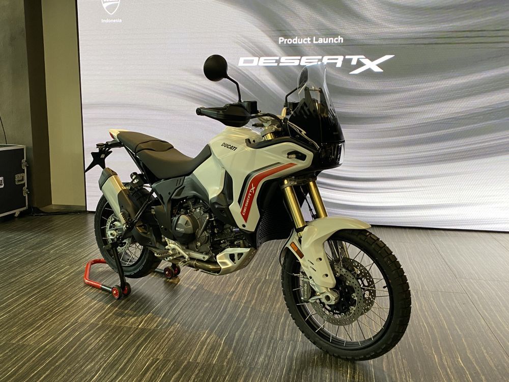 Ducati DesertX V2 Resmi Mengaspal di Indonesia, Usung Mesin V2 890 cc Bertenaga 110 HP