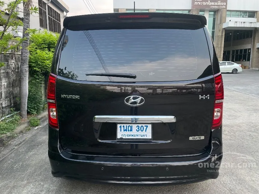 2019 Hyundai H-1 Elite Van