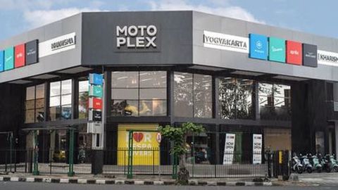 Dekati Konsumen Indonesia, Piaggio Hadirkan 62 Diler Motoplex Dari Jawa Hingga Lombok