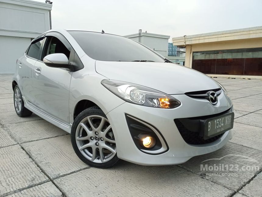 Mazda 2 2013