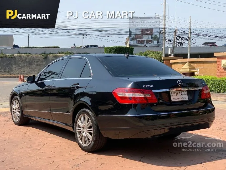 2011 Mercedes-Benz E250 Elegance CDI BlueEFFICIENCY Sedan