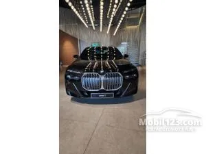 2024 BMW 735i 3.0 M Sport Sedan
