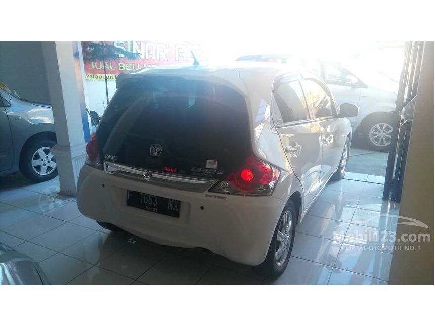 Jual Mobil  Honda  Brio  2019 Satya E  1 2 di Jawa Barat 