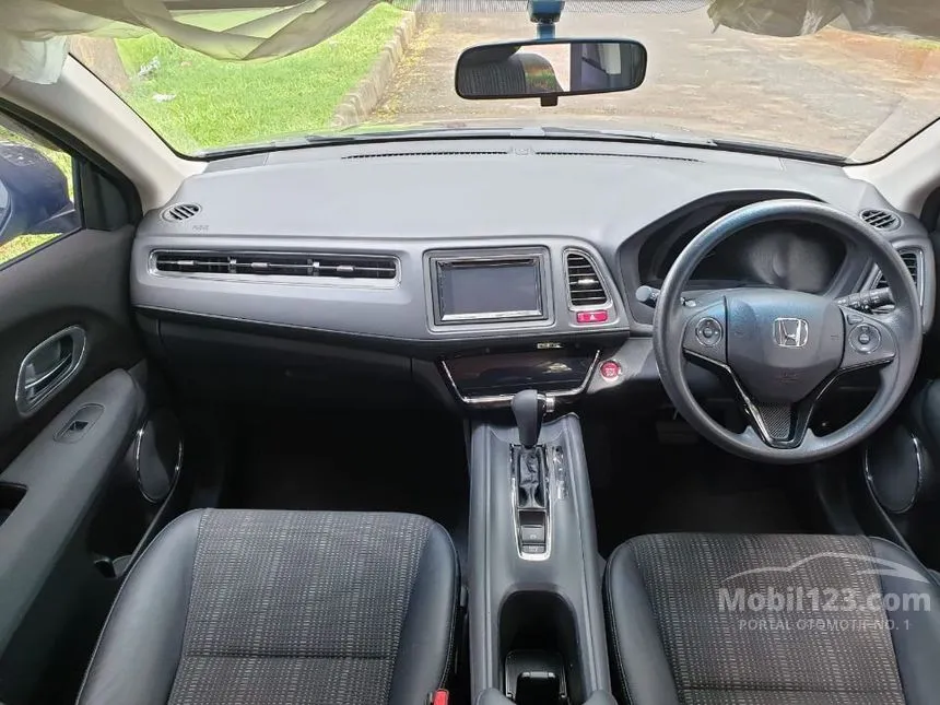 Jual Mobil Honda HR-V 2016 E 1.5 di Banten Automatic SUV Abu-abu 