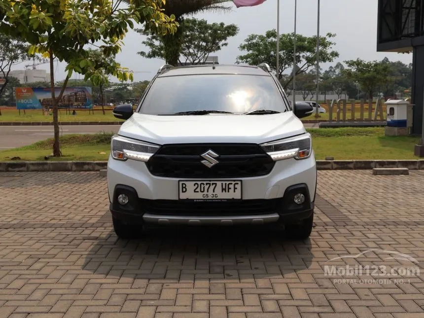 2025 Suzuki XL7 Alpha Hybrid (Two tone) SUV
