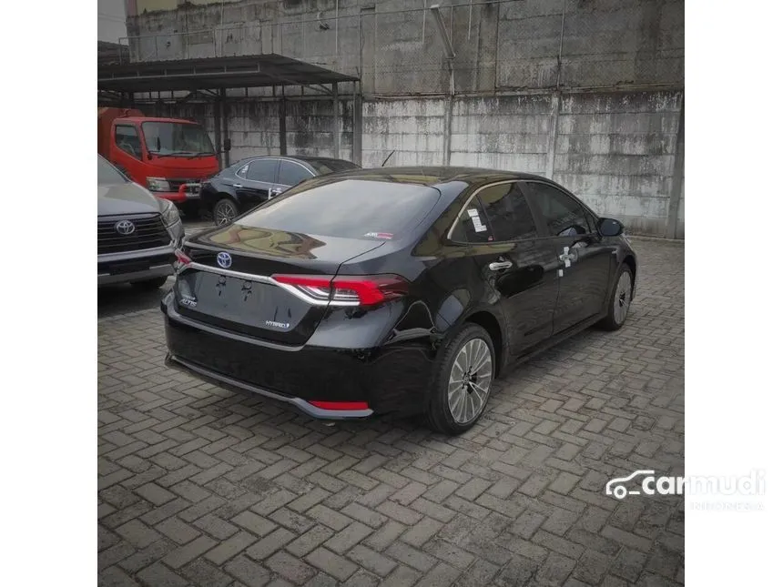 2024 Toyota Corolla Altis HYBRID Sedan