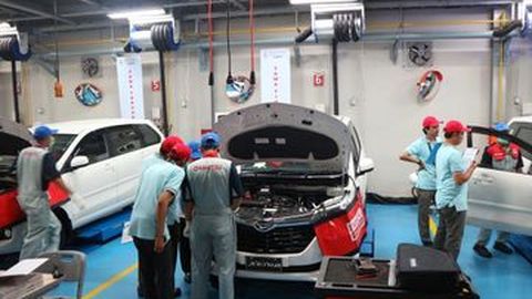 Pengunjung Bengkel Resmi Daihatsu Sempat Terjun Bebas di Awal PSBB