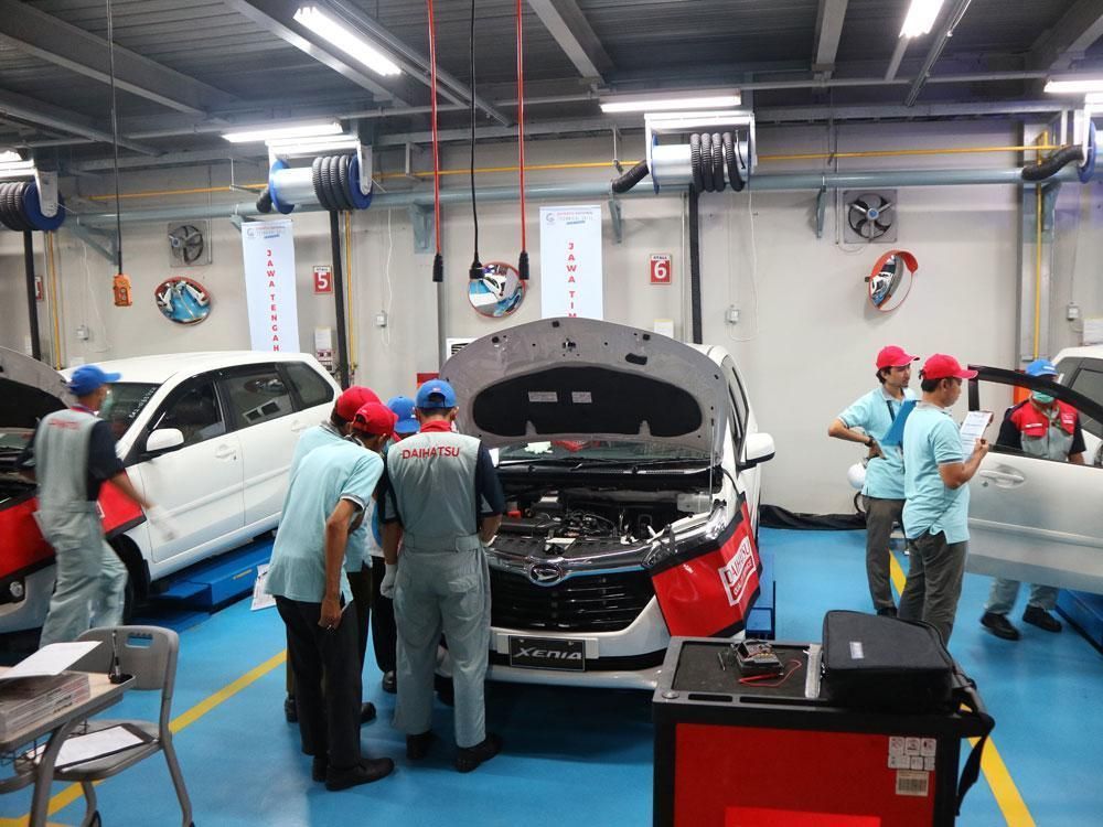 Pengunjung Bengkel Resmi Daihatsu Sempat Terjun Bebas di Awal PSBB