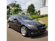 BMW 320i 2.0 Executive LCi E90 2012 Hitam