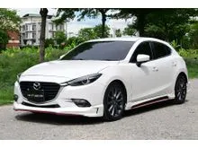 2017 Mazda 3 2.0 (ปี 14-18) S Sports Hatchback