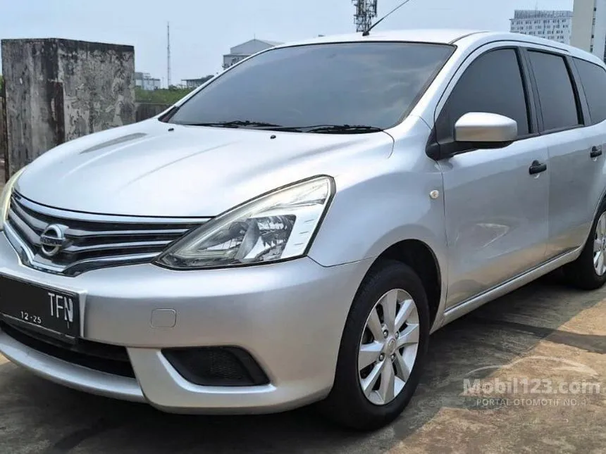 Jual Mobil Nissan Grand Livina 2015 SV 1.5 di DKI Jakarta Manual MPV Silver Rp 100.000.000