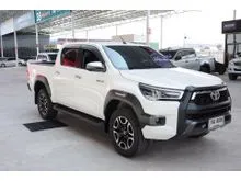 2022 Toyota HILUX REVO 2.4 Double Cab Prerunner Mid Pickup