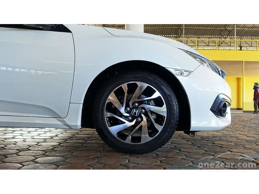2017 Honda Civic EL i-VTEC Sedan