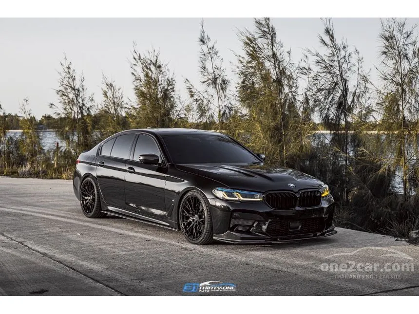 2020 BMW 530e M Sport Sedan