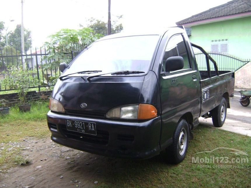 1996 Daihatsu Zebra MPV Minivans