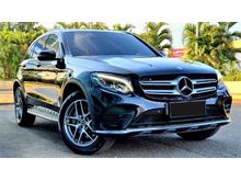 2019 Mercedes-Benz GLC200 2.0 AMG SUV Panoramic Sunroof- Black on Black - Low KM 10 Ribuan - 1st Ownership Luxury SUV- GRESS LIKE NEW