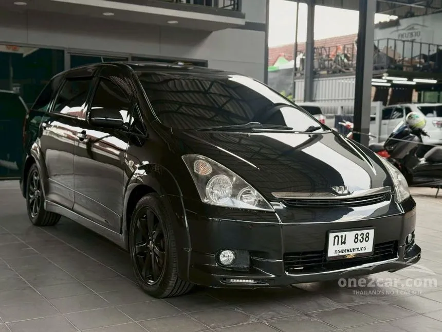 2004 Toyota WISH Q Wagon