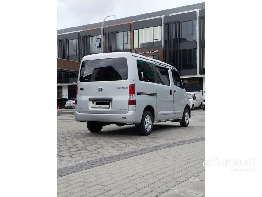 2018 Daihatsu Gran Max Mini Bus D Van