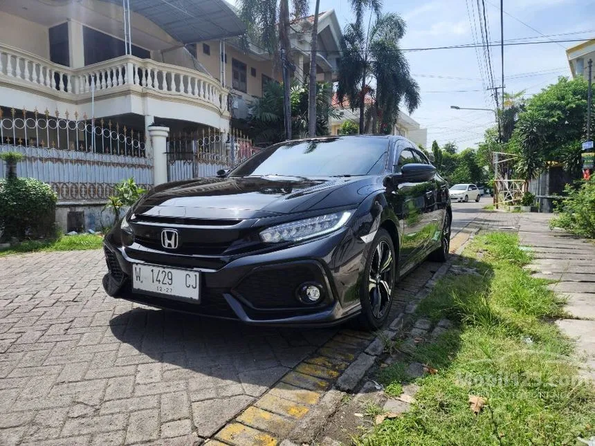 Jual Mobil Honda Civic 2018 E 1.5 di Jawa Timur Automatic Hatchback Hitam Rp 360.000.000