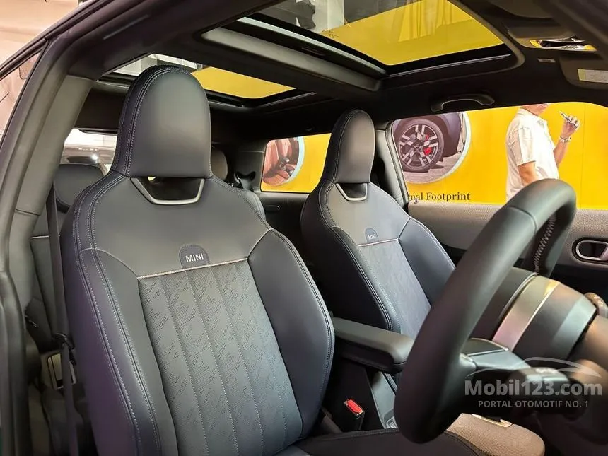 2025 MINI Cooper S 3 Door Hatchback