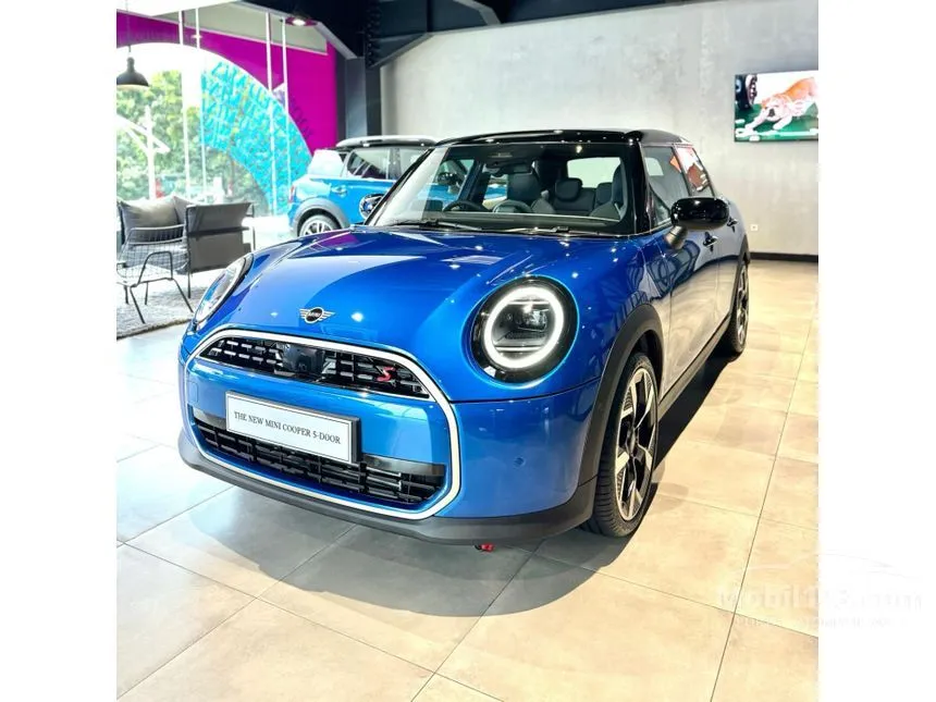 2025 MINI Cooper S 5 Door Hatchback